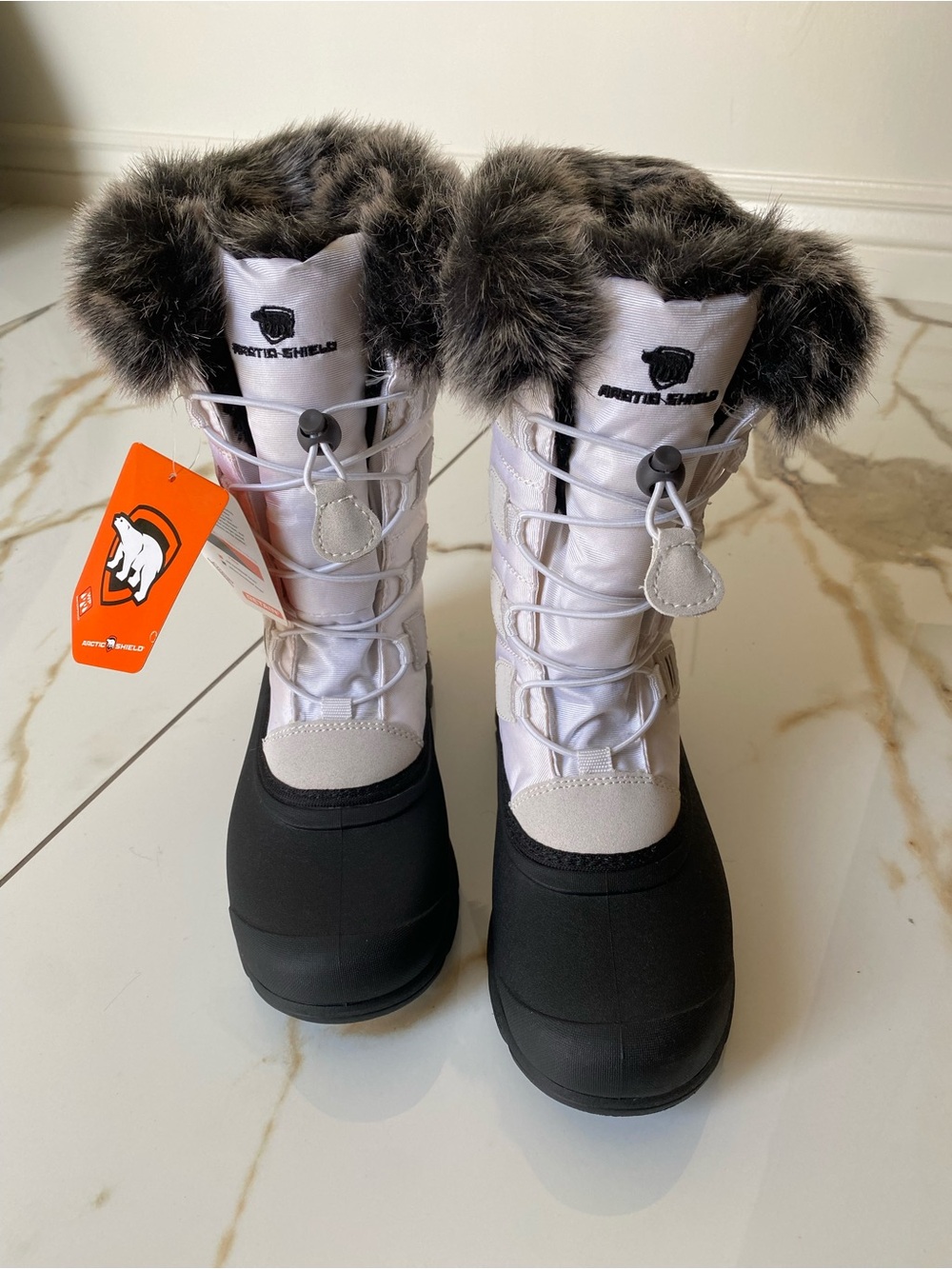 NWT ArcticShield Polar Fur Accented Warm Waterproof/Insulated Snow Boots- Size 6